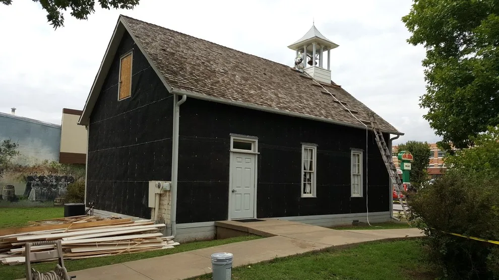 Decorated Dwellings by Savory's Construction And Painting - Photo 8