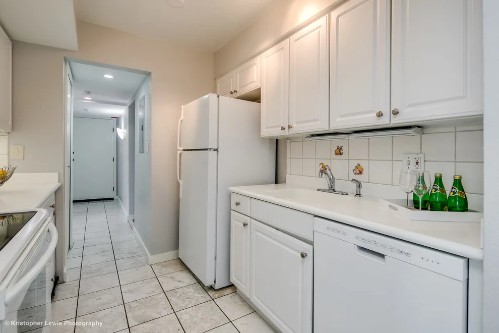 Interior Painting on Pearl Street by Paint Denver - Photo 14