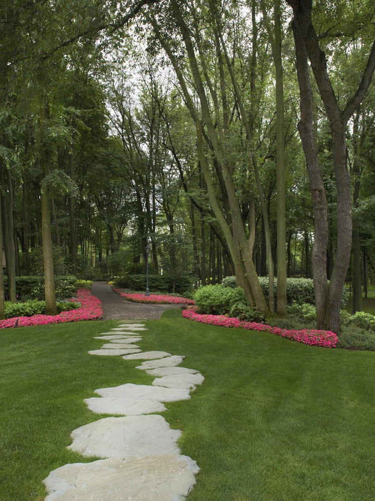 Upscale Residential Estate Landscapes by Great Oaks Landscape Associates Inc. - Photo 2