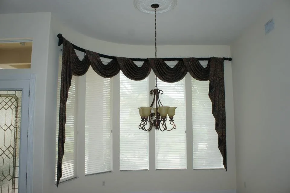 Crown Installation for Plantation Bay Interior by A Classic Touch Painting - Photo 4