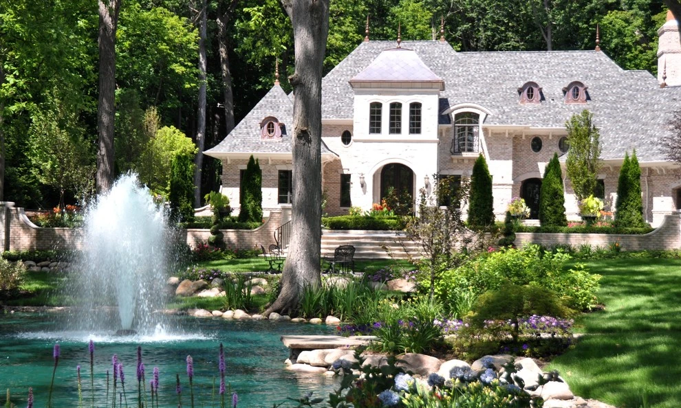 Great Oaks Landscape: Bloomfield Hills Project by Great Oaks Landscape Associates Inc. - Photo 7