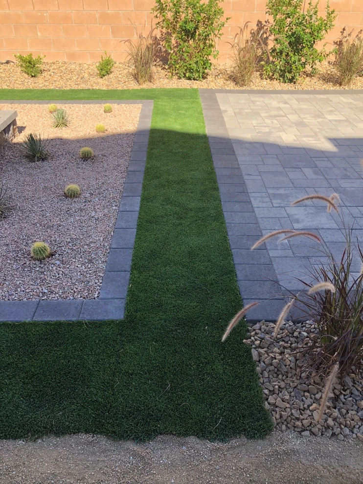 Modern Desert Landscape by Green Guru Landscaping - Photo 11