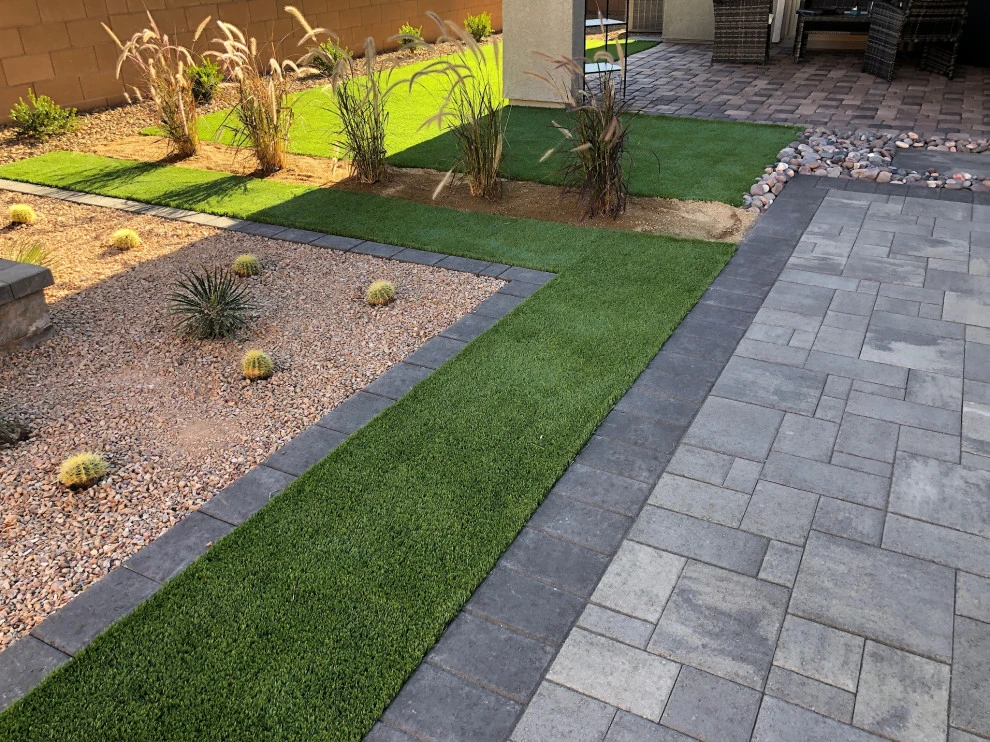Modern Desert Landscape by Green Guru Landscaping - Photo 9