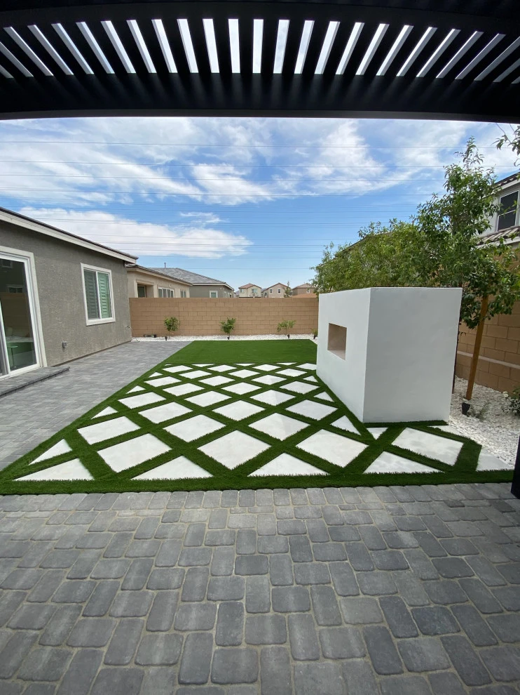 Green Guru Landscaping - Photo 9