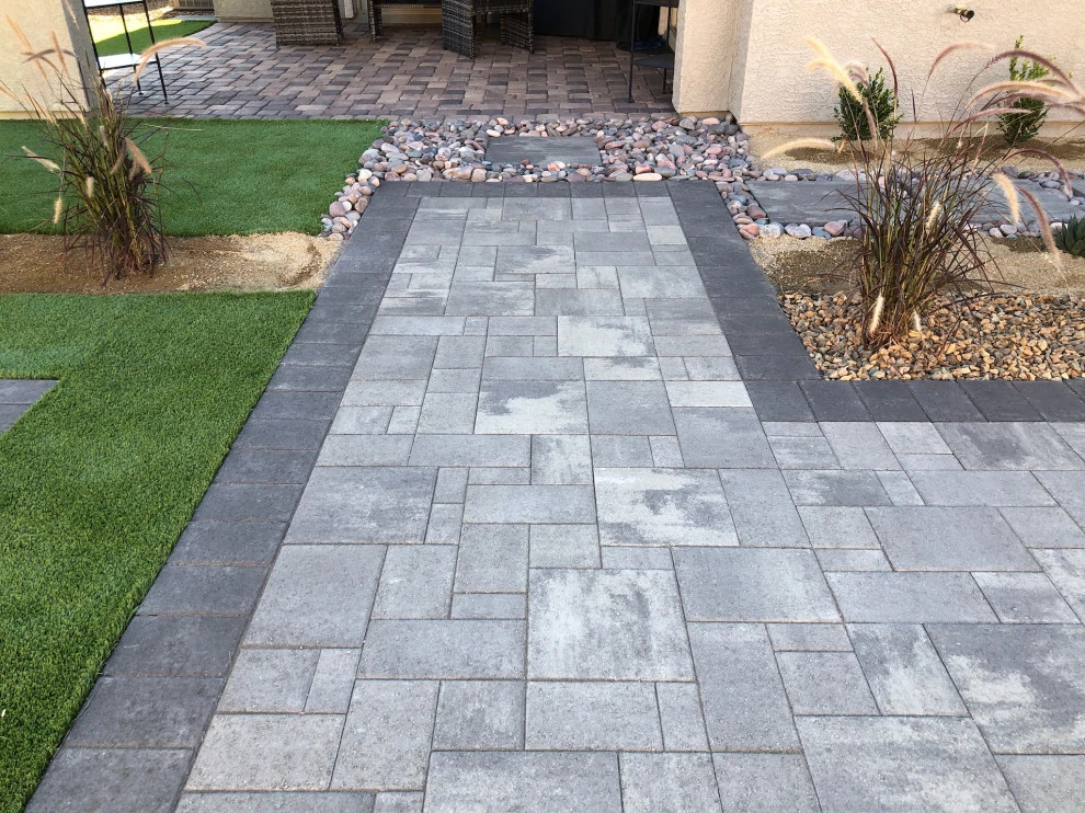 Modern Desert Landscape by Green Guru Landscaping - Photo 13