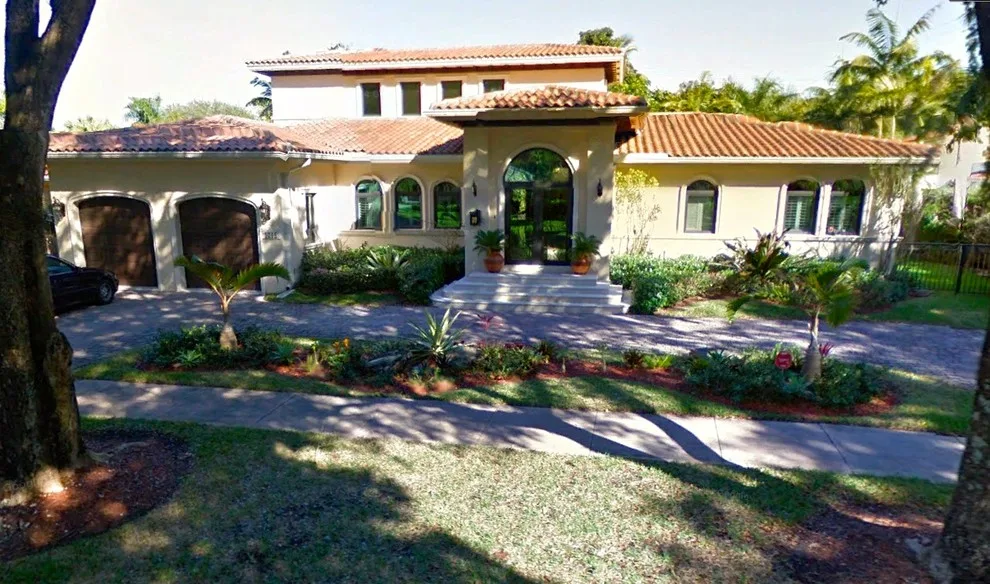 Exteriors by Many Mansions Painting & Finishing, Inc. - Photo 85