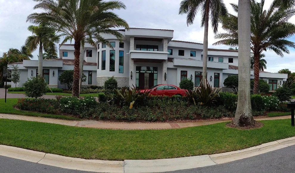 Exteriors by Many Mansions Painting & Finishing, Inc. - Photo 38