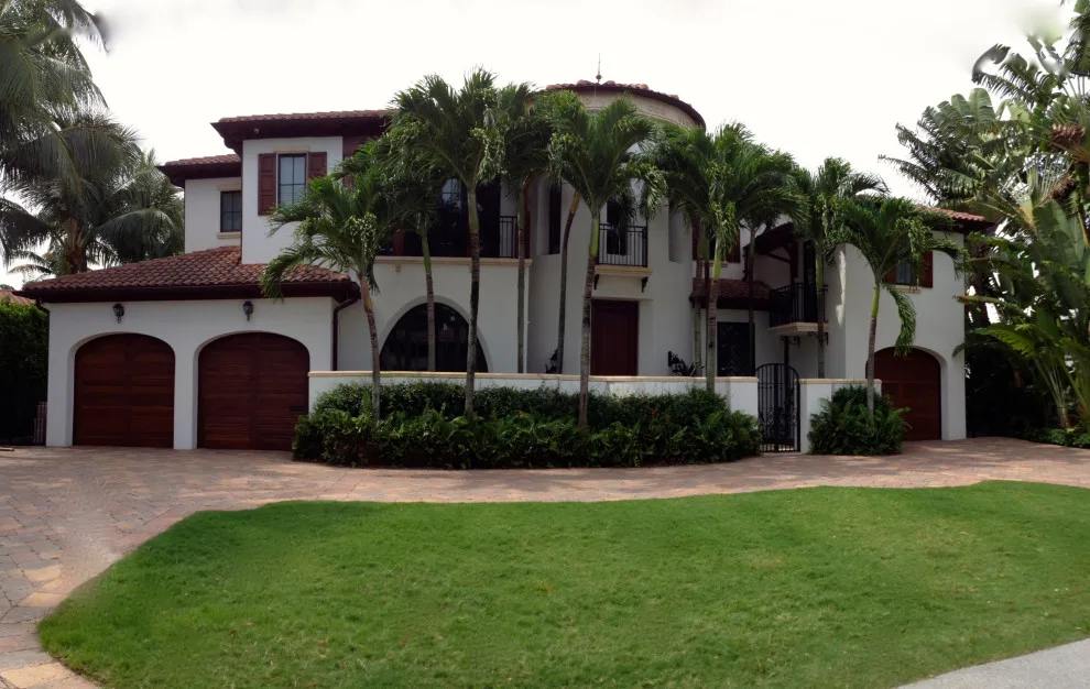 Exteriors by Many Mansions Painting & Finishing, Inc. - Photo 19