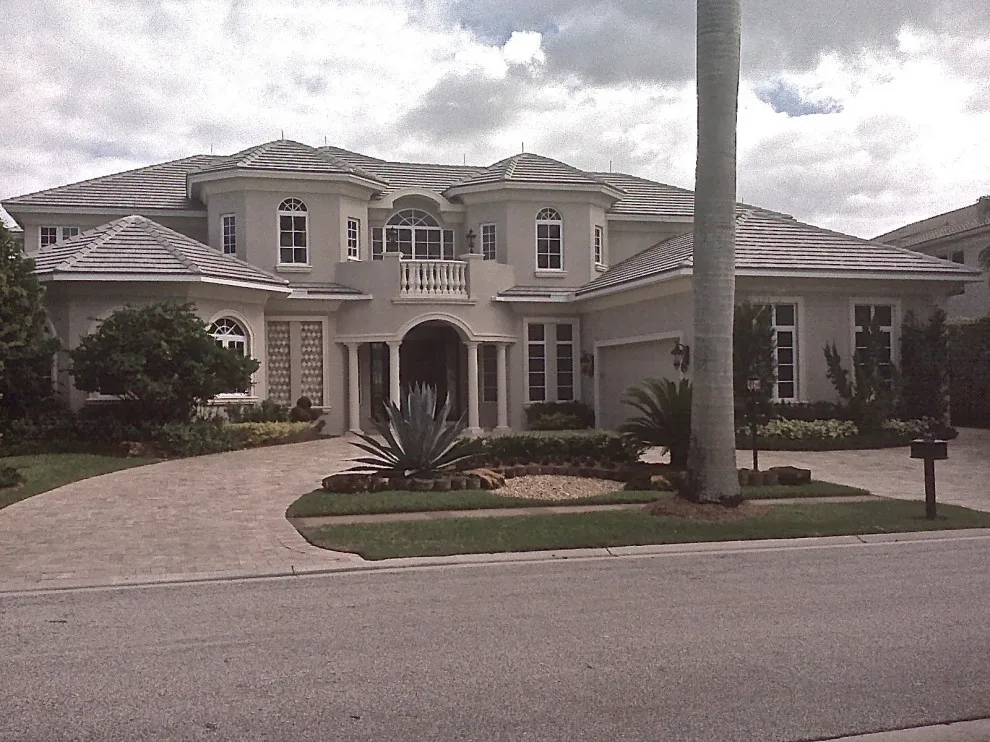 Exteriors by Many Mansions Painting & Finishing, Inc. - Photo 87
