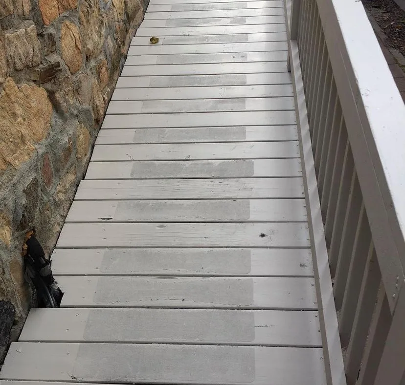 Dining Establishment by Valley Home And Lawn Care - Photo 8