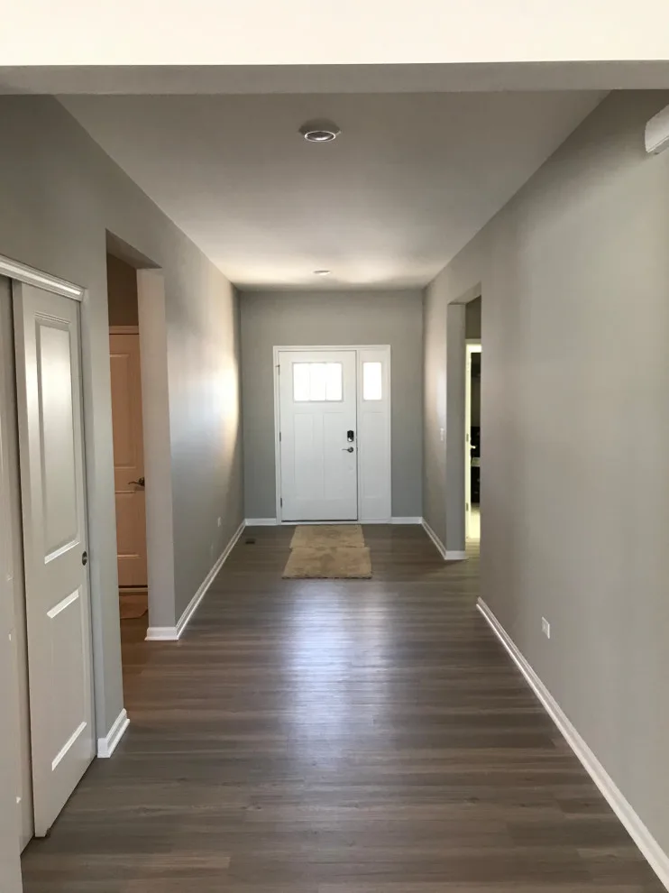 Ample Contemporary Lifestyle by R&J Painting LLC - Photo 7