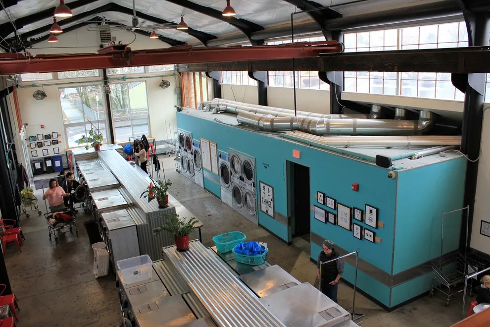 North Portland Spin Laundry Lounge by Absolute Painting & Power Washing - Photo 2