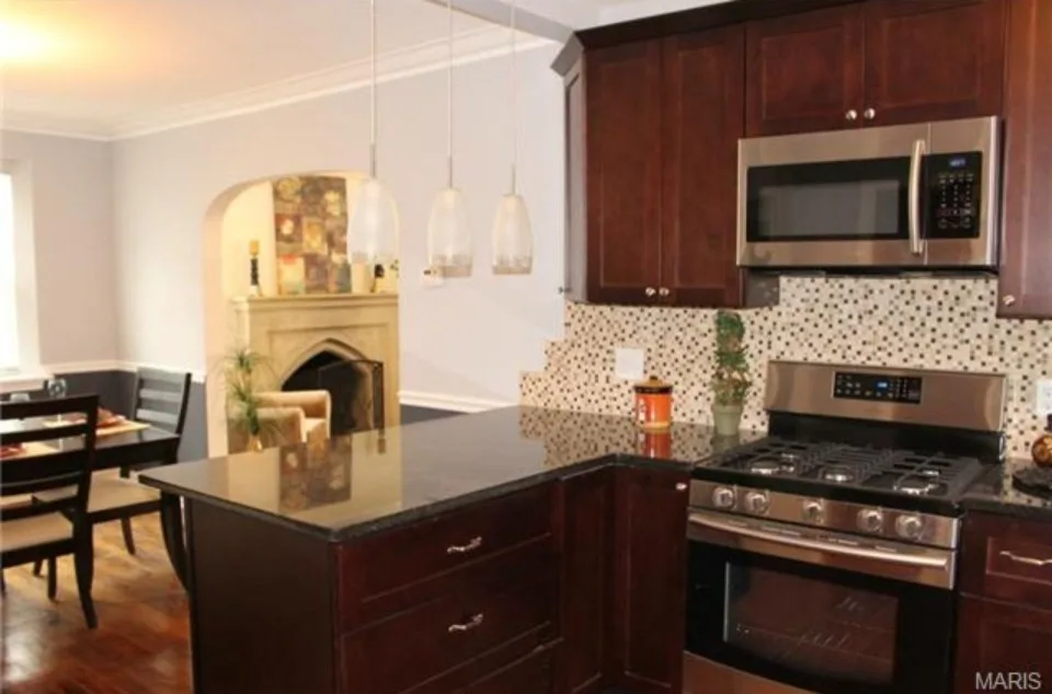 Rhodes Custom Finishes Painting Co. - Photo 12