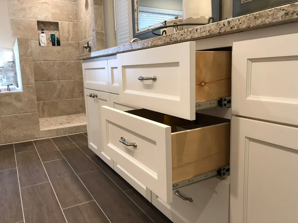 Silver by Tidy Pro Painters - Photo 3