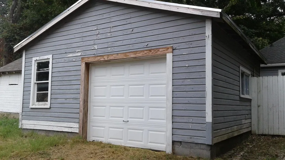 The urban cottage by 360 Painting Of NWA - Photo 3