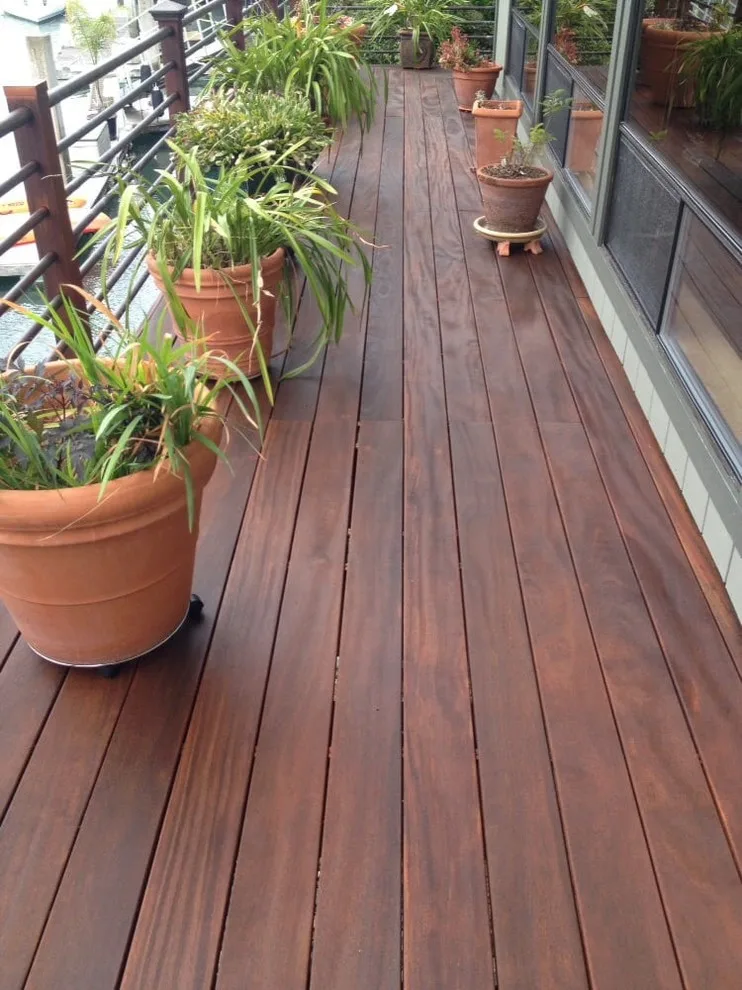 Usv Painting - Photo 3