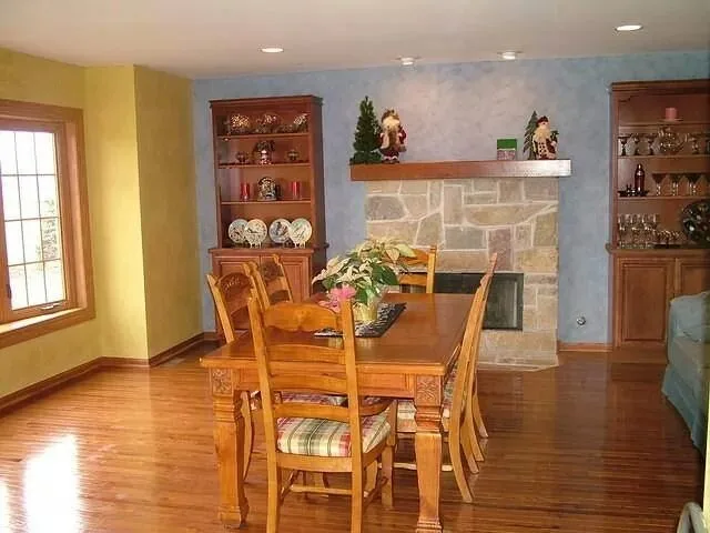 Venetian plaster projects by Strait-Line Decorating - Photo 2