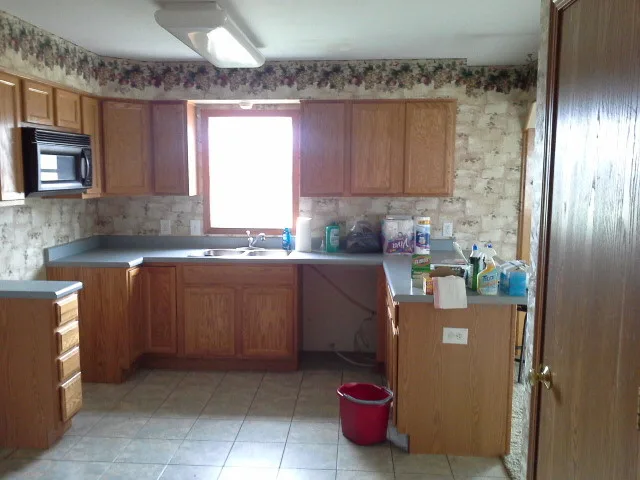 Wallpaper Takeoff and Major Color Transformation by Fresh Coat Mansfield - Photo 6
