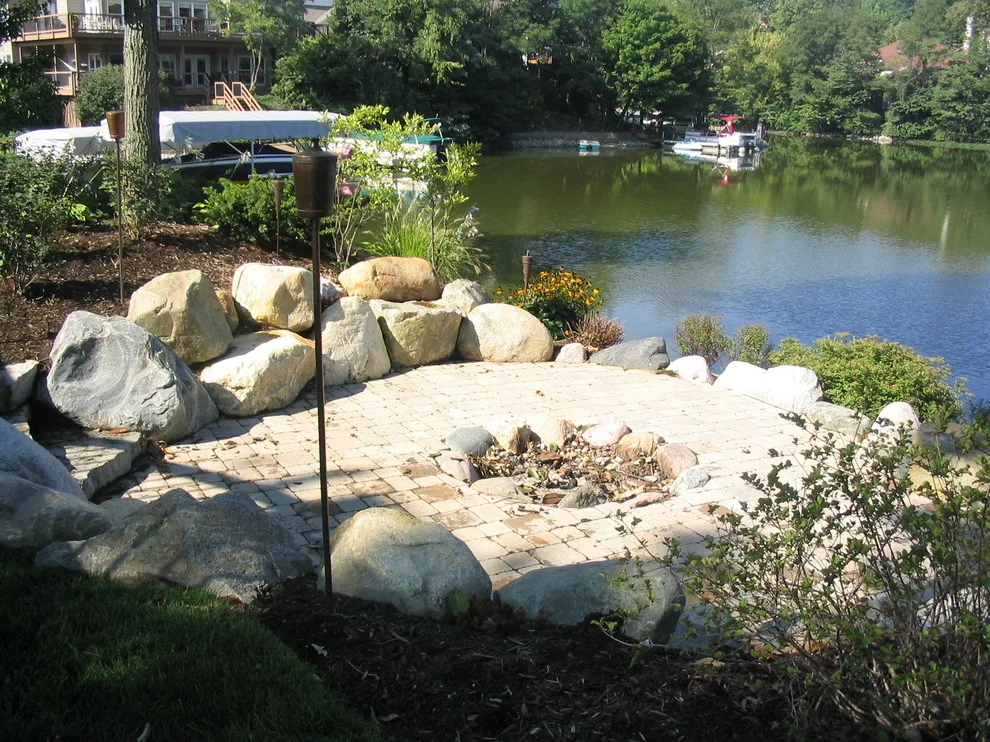 Lakeshore getaway by Surroundings By Natureworks - Photo 2