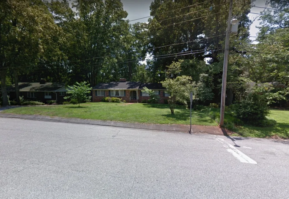 Sunset Drive Complete Renovation and Expansion 1 by Majestic Builders, Inc. - Photo 27