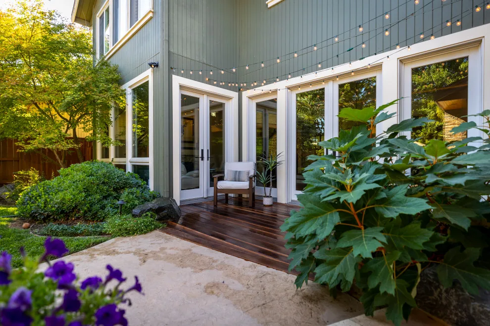 Illuminating Transformation: Classic Style Renovation by MAK Design + Build Inc. - Photo 2