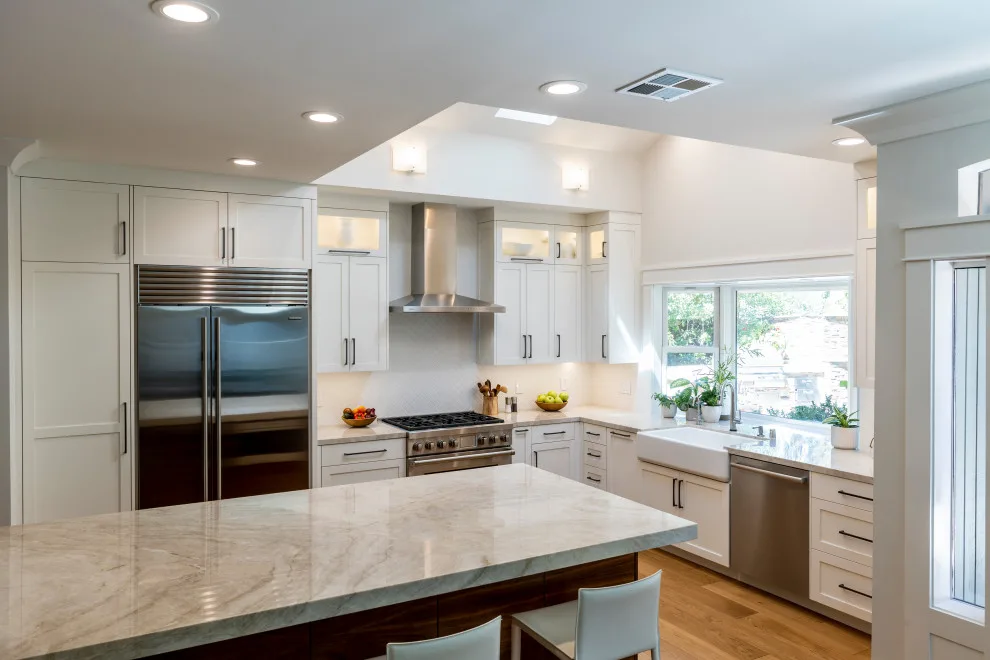 Illuminating Transformation: Classic Style Renovation by MAK Design + Build Inc. - Photo 4