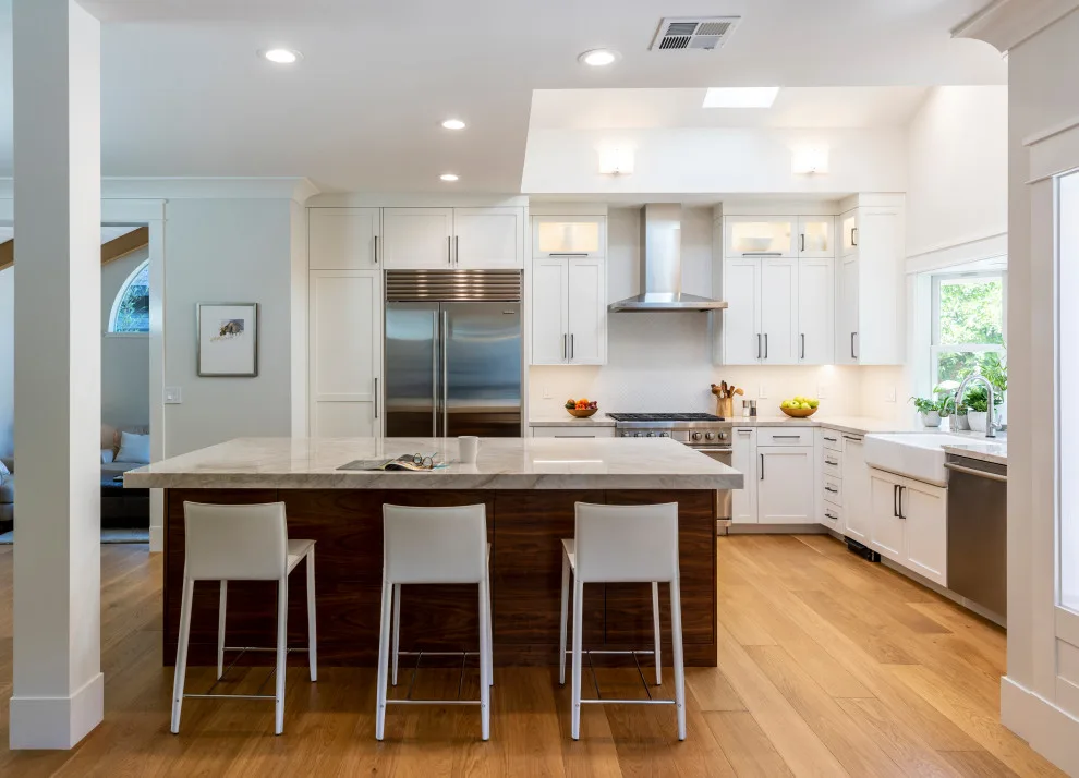 Illuminating Transformation: Classic Style Renovation by MAK Design + Build Inc. - Photo 5
