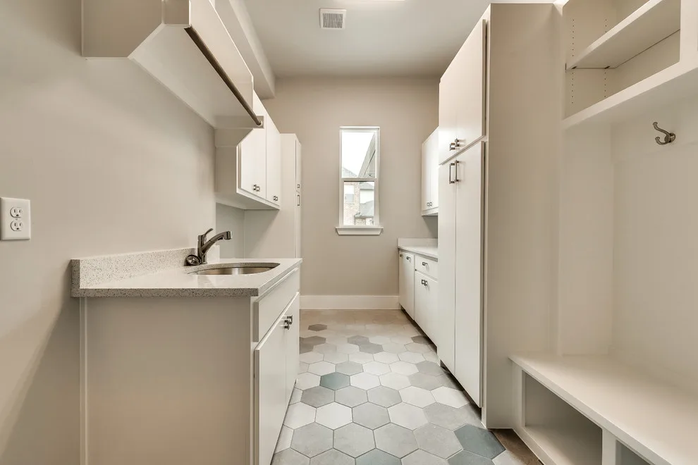 LaSalle Avenue by Atwood Custom Homes - Photo 10