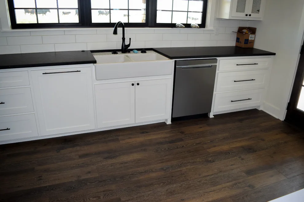 Contemporary Rustic Home by Herndon Construction Inc. - Photo 7