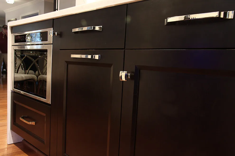 Oak Hill, VA | Tailored High-Contrast Kitchen by Heartland Design And Remodeling - Photo 8