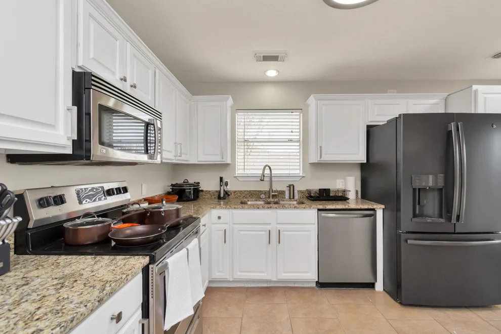Conroe Lake Vacation Rental by Leisure Blvd - Photo 15