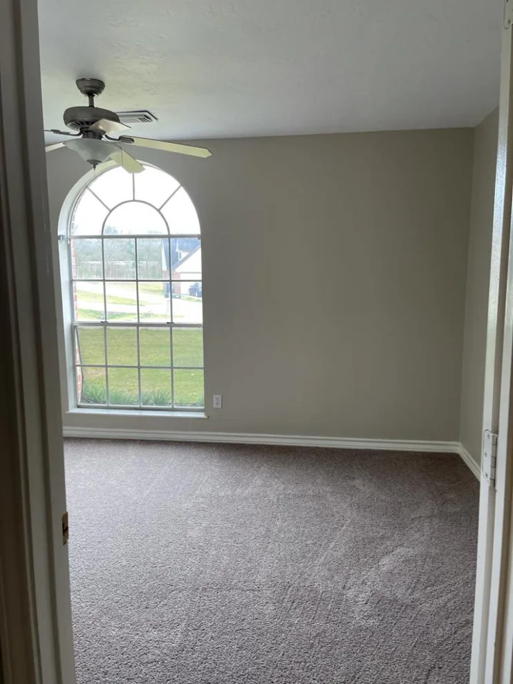 Conroe Lake Vacation Rental by Leisure Blvd - Photo 10
