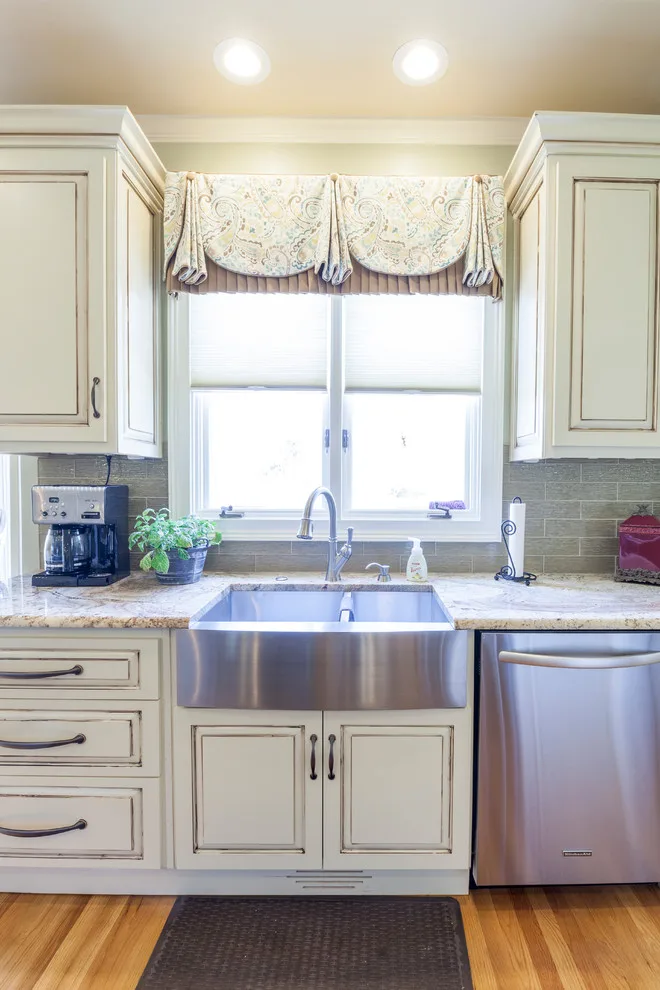 Complete Home Renovation with Hair Salon by Mi-Kin Creations, Inc. - Photo 9