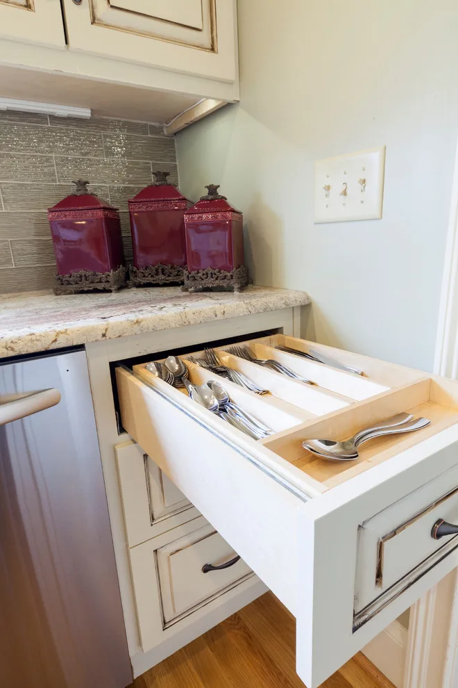 Complete Home Renovation with Hair Salon by Mi-Kin Creations, Inc. - Photo 8