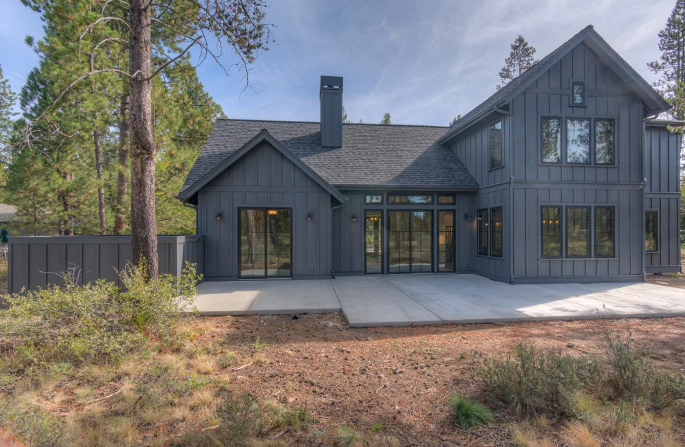 Seasonal Rental Vacation Home in Sunriver, Oregon by Lifestyle Homes, Home Builders - Photo 2