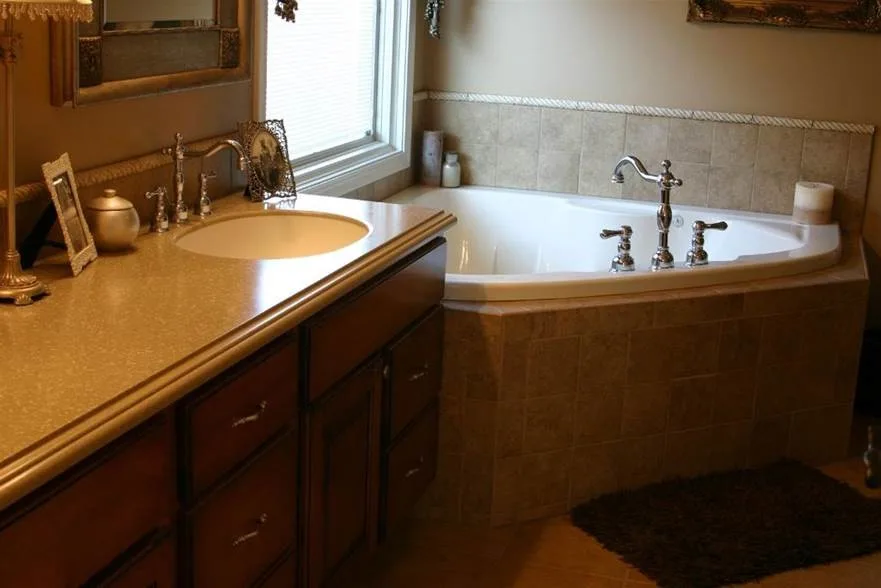 Laura Lynn from Lincoln, Nebraska by Kinning Design Build - Photo 5