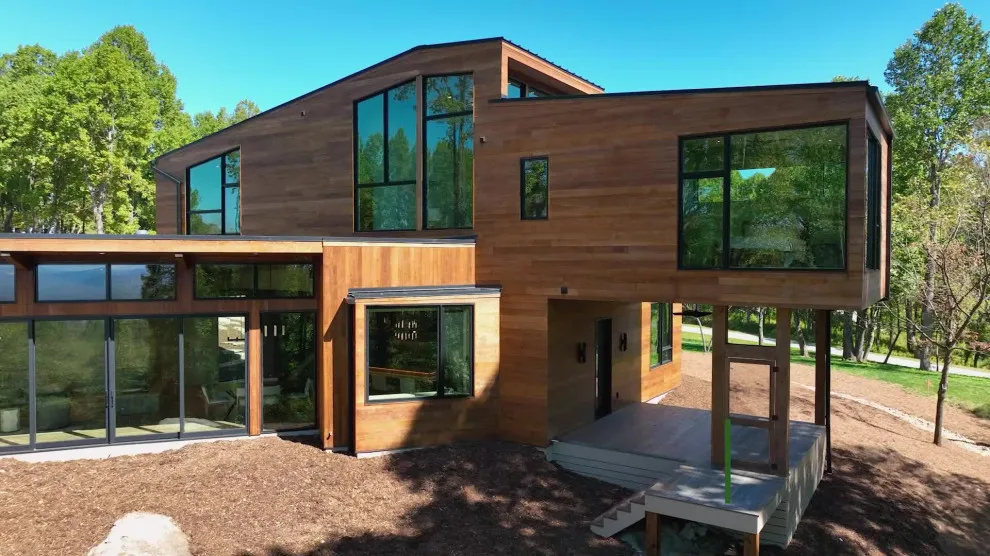 Contemporary Laurel Ledge by Living Stone Design + Build - Photo 12