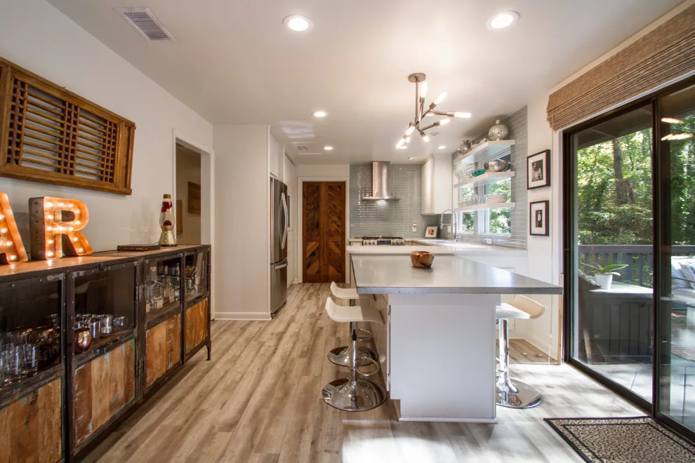 Leawood Canopy Retreat by Dwellings, Inc. - Photo 9