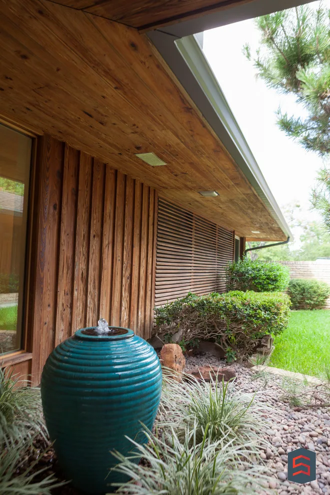 Mid-Century Modern Renovation by Sardone | McLain - Photo 19