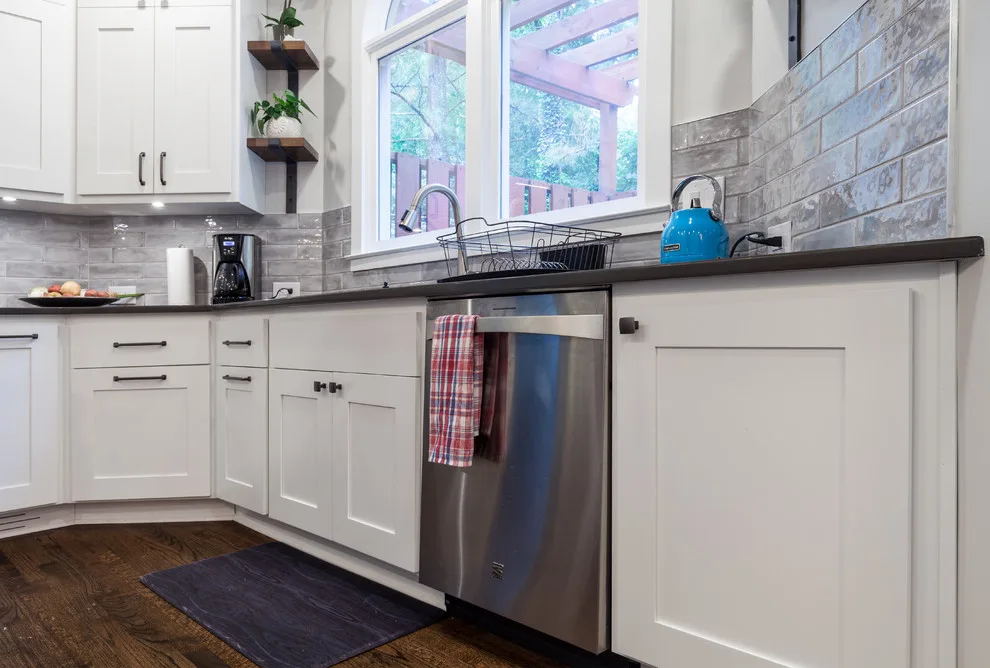 Lime Oak Island Kitchen by Mi-Kin Creations, Inc. - Photo 8