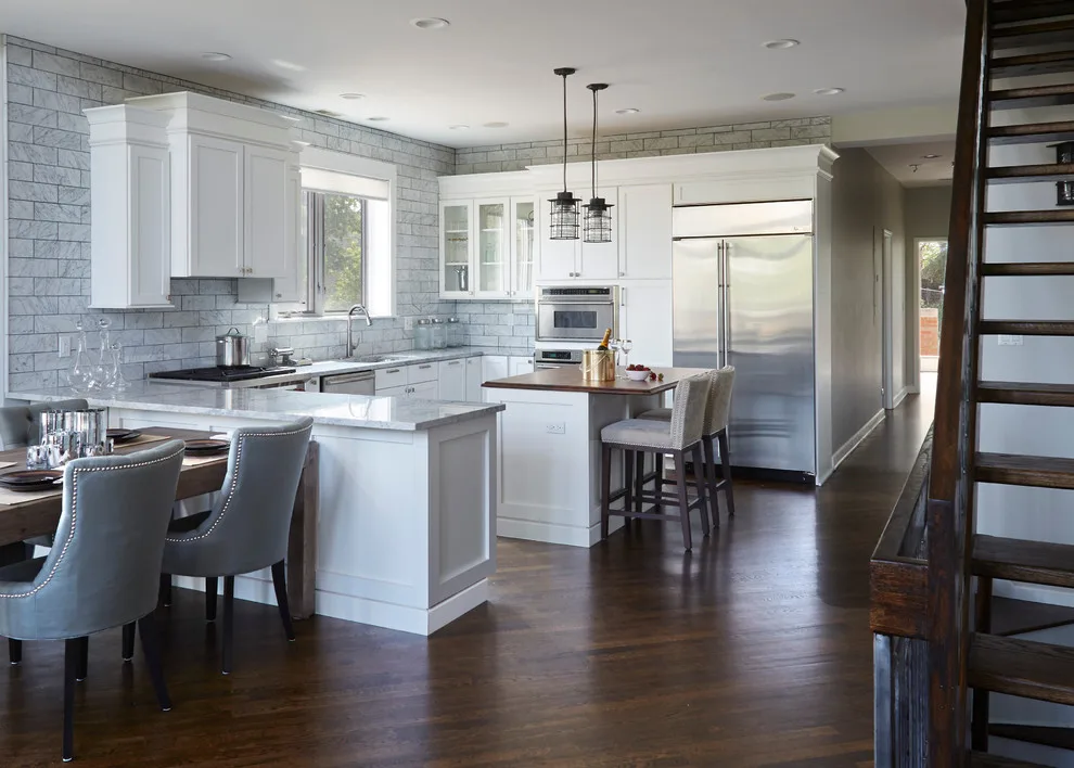 Lincoln Park Single Man's Apartment by Inspired Interiors - Design. Build. Furnish. - Photo 18