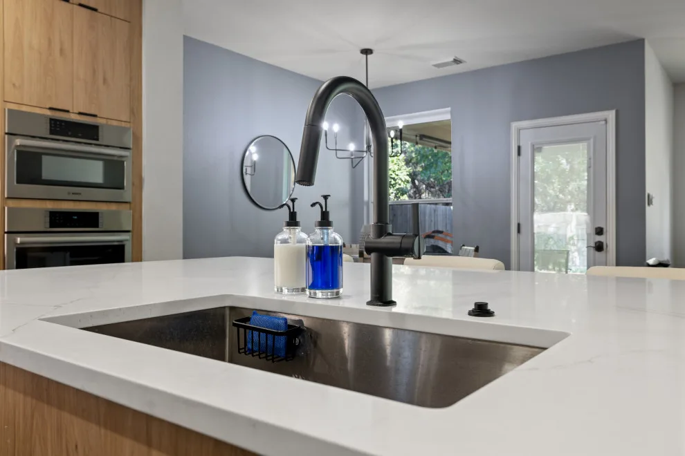 Cedar Park - Kitchen and Bath Renovation and Office Transformation at Linden Loop by TRS Build - Photo 3