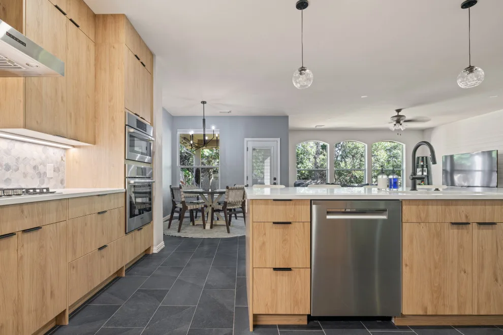 Cedar Park - Kitchen and Bath Renovation and Office Transformation at Linden Loop by TRS Build - Photo 2