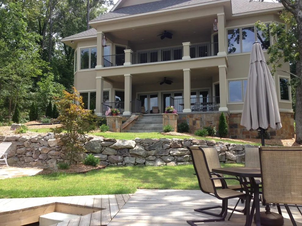 Small Mazarn by Hughes Design And Construction, Inc. - Photo 6