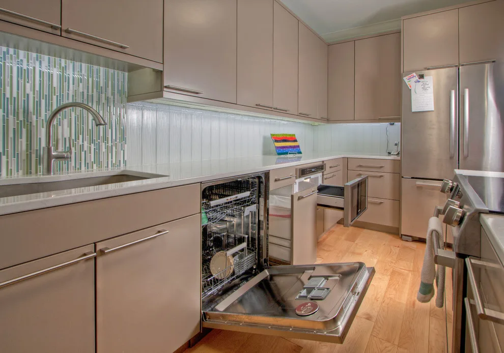 Kirkwood, MO Vibrant Condo Transformation by Mosby Building Arts - Photo 8