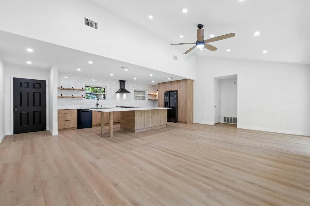 Austin Comprehensive Home Renovation by TRS Build - Photo 10