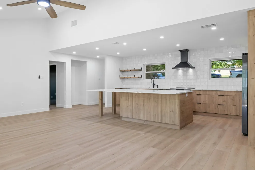 Austin Comprehensive Home Renovation by TRS Build - Photo 32