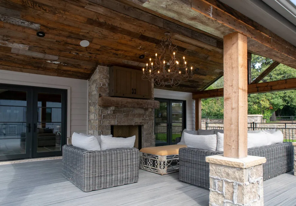 Julianne's Design & Build - Photo 14