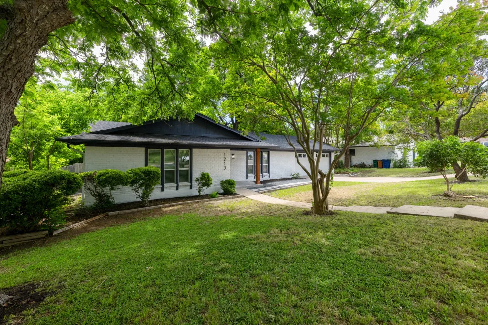 Austin Complete Home Renovation by TRS Build - Photo 16