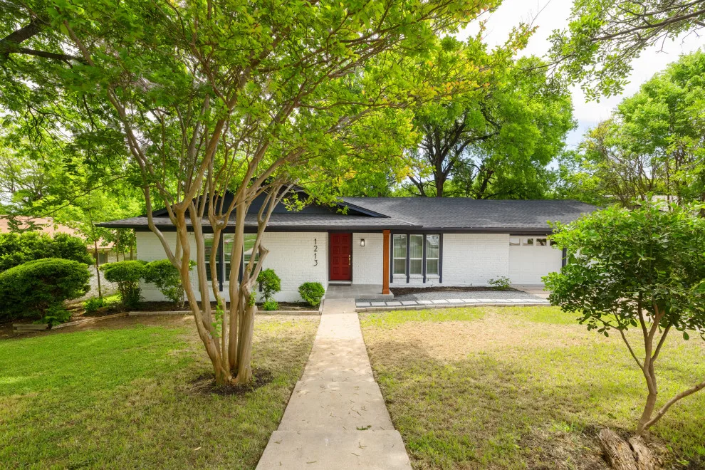 Austin Complete Home Renovation by TRS Build - Photo 38